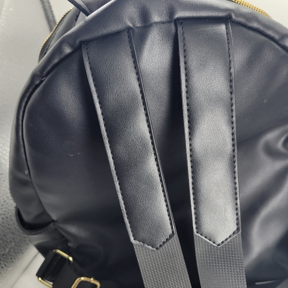 London Fog Quilted 100th Anniversary Black Libby Nylon Backpack Purse - LIKE NEW - Picture 6 of 14